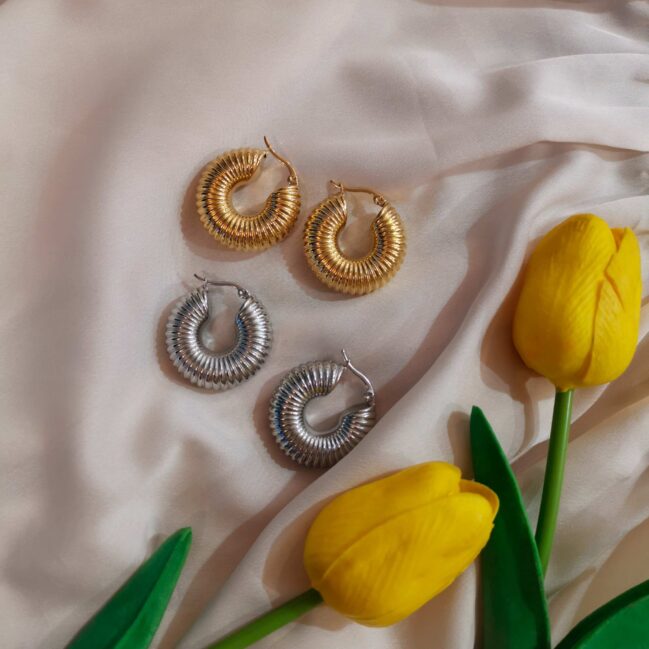 Orecchini tondi bombati