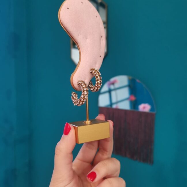 Orecchini a cerchio con strass