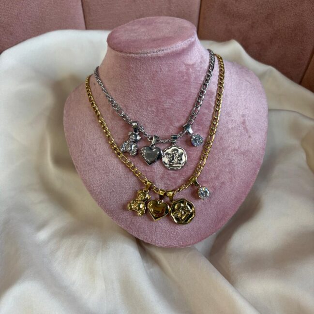 Collana multi charm con collana catena