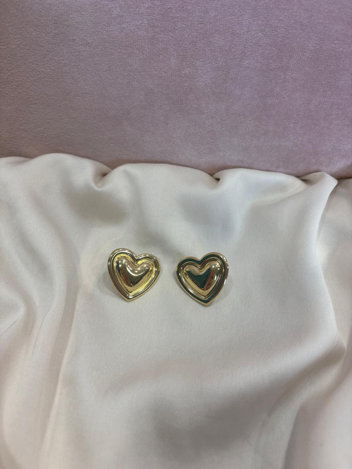 Orecchini bottone cuore