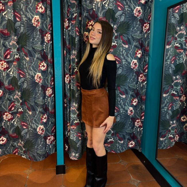 Gonna pantaloncino scamosciata